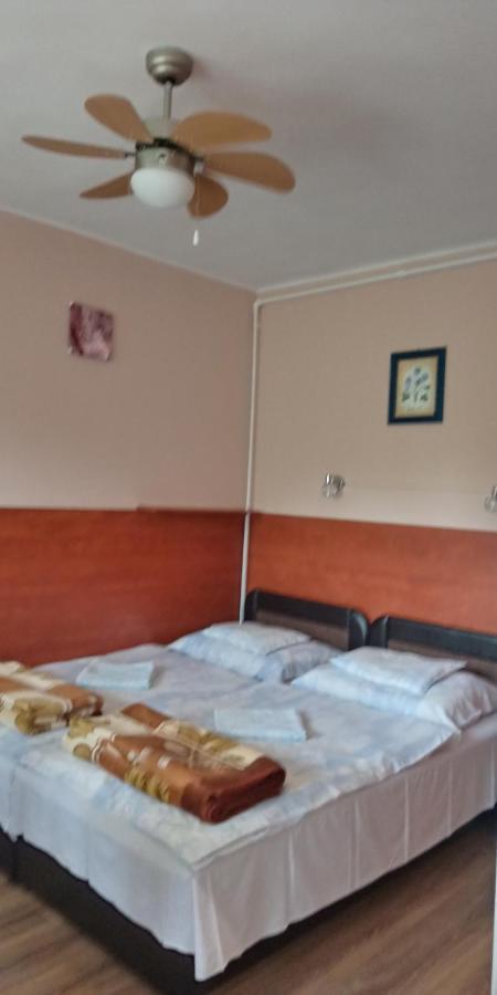 Liza Apartman 귤러 외부 사진